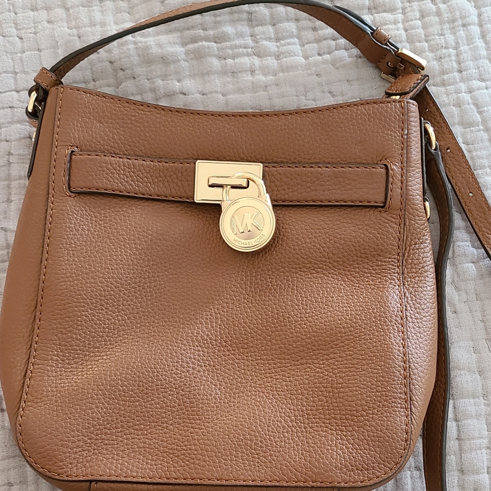 Michael Kors saffiano cross body purse LIKE NEW